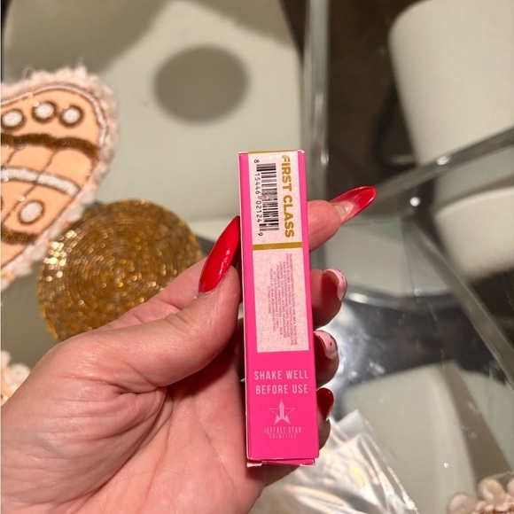 Jeffree Star velour liquid lipstick First Class - Picture 2 of 3